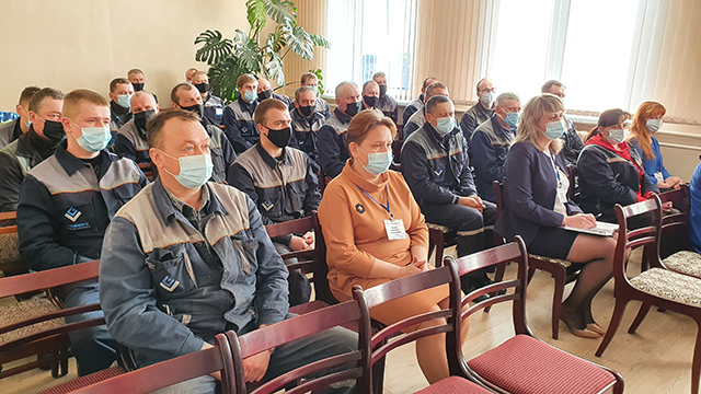 2403-2.jpg 2403-2.jpg